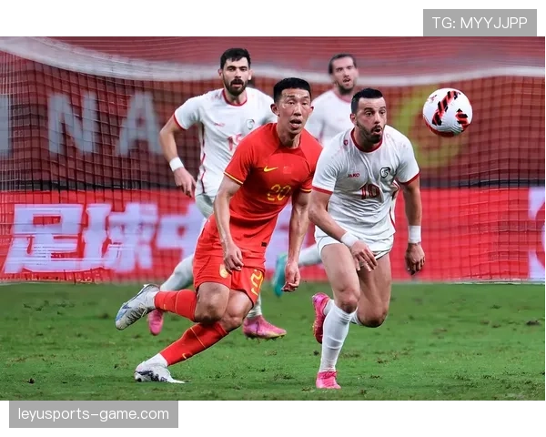 韩国男足近期在亚洲杯关键战役中展现稳固防守态势，保持了防线稳定性